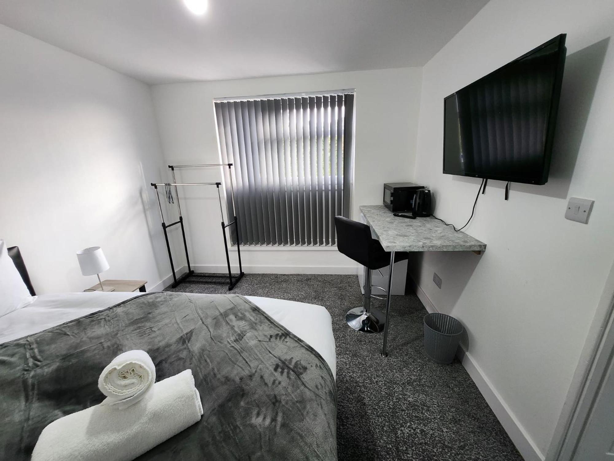 4 Bedroom 2 Bathroom Shared House - Near Bhx And Nec برمنغهام المظهر الخارجي الصورة