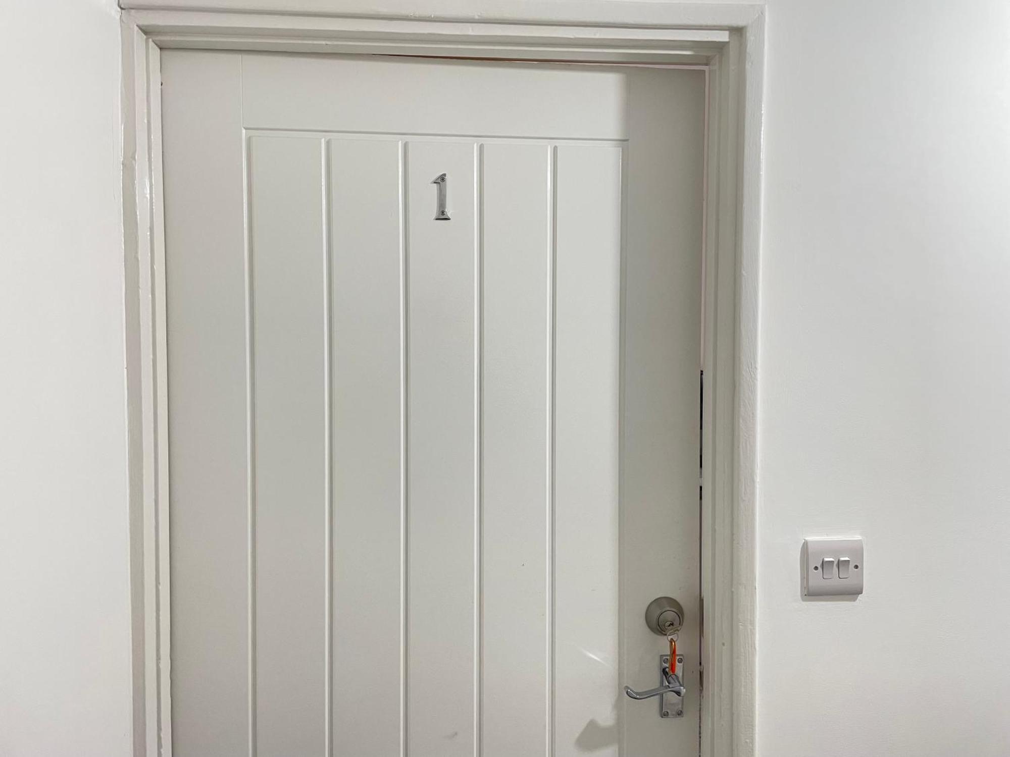 4 Bedroom 2 Bathroom Shared House - Near Bhx And Nec برمنغهام المظهر الخارجي الصورة