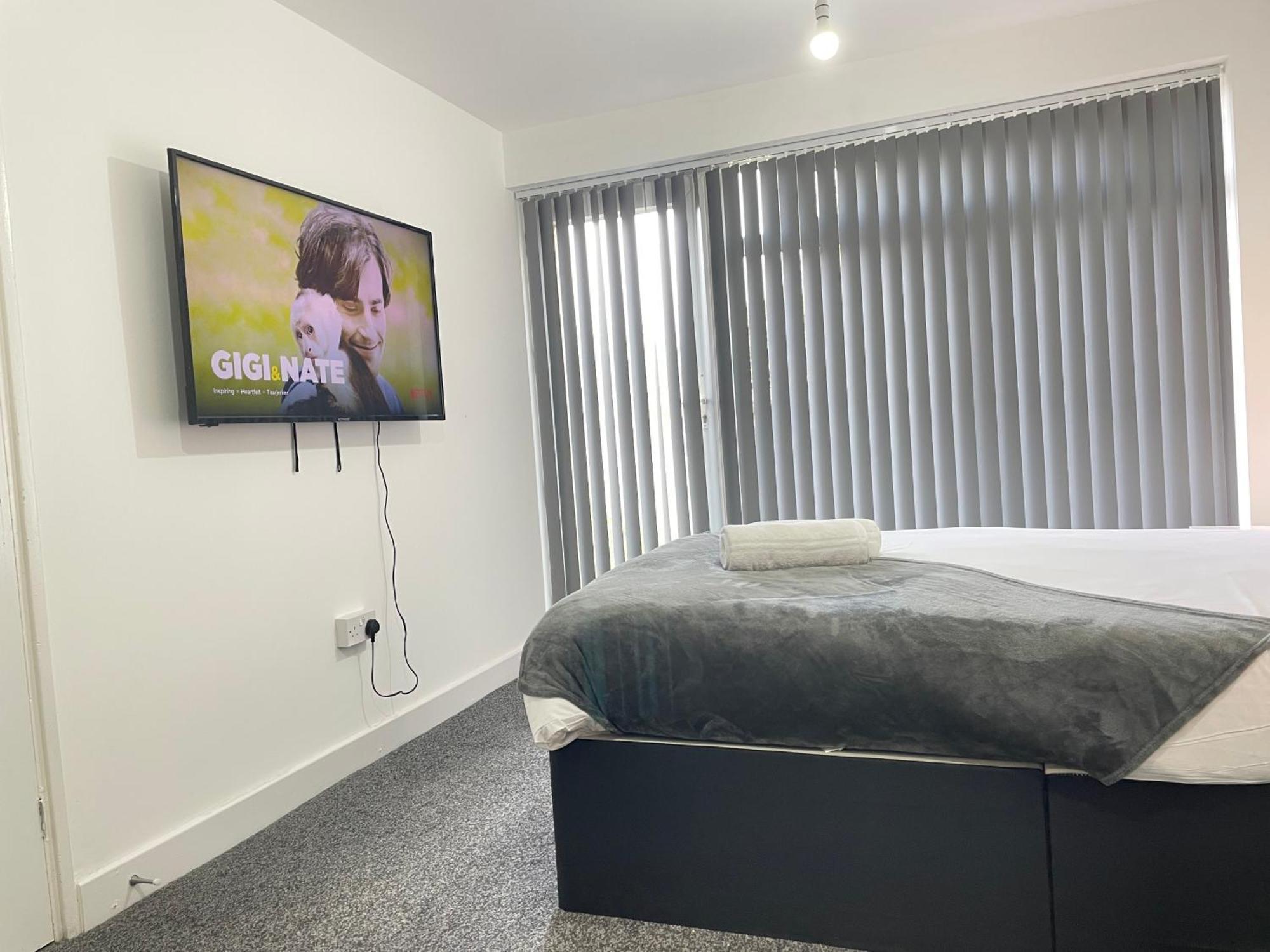 4 Bedroom 2 Bathroom Shared House - Near Bhx And Nec برمنغهام المظهر الخارجي الصورة